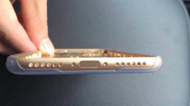 Chystan leton iPhone v proveden Plus bude postrdat sluchtkov konektor jack.