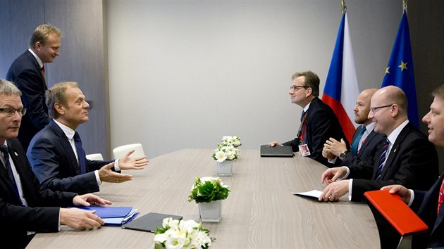 esk premir Bohuslav Sobotka jednal v Bruselu s pedsedou Evropsk rady Donaldem Tuskem (28. ervna 2016)