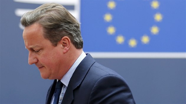 Britsk premir David Cameron pijd na jednn o brexitu v Bruselu. (28. ervna 2016)
