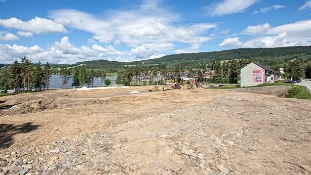 Pípravy na letní olympiádu v Lipn nad Vltavou.