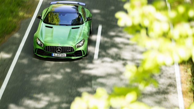 Mercedes-AMG GT R