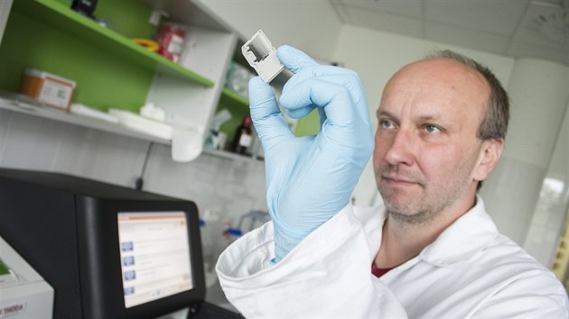 Boris Tich je vedoucm laboratoe Ceitecu, kter nov poskytuje neinvazivn testy na Downv syndrom.
