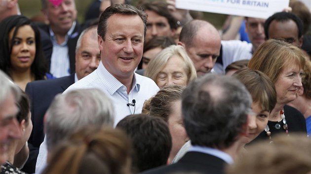 Britsk premir David Cameron bhem steden kampan na Birminghamsk univerzit (22. ervna 2016)