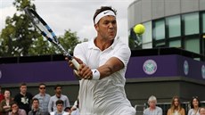 Britský tenista Marcus Willis hraje poprvé ve Wimbledonu.