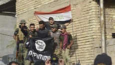 V iráckém městě Fallúdža se islamisté drží už pouze v několika částech města... V iráckém městě Fallúdža se islamisté drží už pouze v několika částech města...