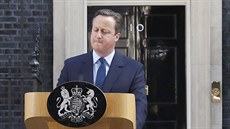Britský premiér David Cameron oznámil, že kvůli brexitu na podzim rezignuje.... Britský premiér David Cameron oznámil, že kvůli brexitu na podzim rezignuje....