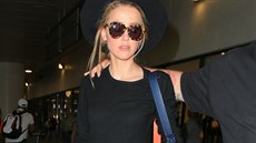 Pohublá Amber Heardová na letiti v Los Angeles.