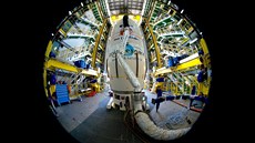 Lisa Pathfinder připravená ke startu na kosmodromu Kourou. Do vesmíru ji vynesl... Lisa Pathfinder připravená ke startu na kosmodromu Kourou. Do vesmíru ji vynesl...
