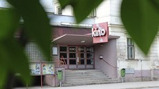 Za budovu Sadílkovy vily a sousedního kina v Novém Městě nabídl Jan Hendrych... Za budovu Sadílkovy vily a sousedního kina v Novém Městě nabídl Jan Hendrych...