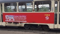 U zastávky Švandovo divadlo v Praze 5 hořela dopoledne tramvaj. Poté byla... U zastávky Švandovo divadlo v Praze 5 hořela dopoledne tramvaj. Poté byla...