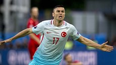 TURECKÁ RADOST. Burak Yilmaz slaví gól do eské sít.