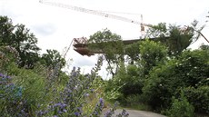 Výstavba mostu ve Velemylevsi na atecku.