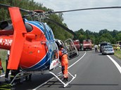 V Jarošově nad Nežárkou se srazily dvě osobní a jedno nákladní auto. U nehody... V Jarošově nad Nežárkou se srazily dvě osobní a jedno nákladní auto. U nehody...