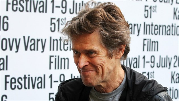 Dritel dvou oscarovch nominac, filmov a divadeln herec Willem Dafoe dorazil do Karlovch Var.