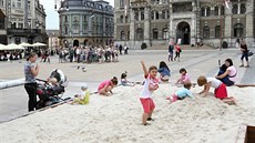 Liberecká pláž ze všeho nejvíc připomíná obyčejné pískoviště. Liberecká pláž ze všeho nejvíc připomíná obyčejné pískoviště.