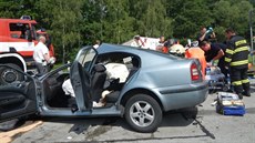 V Jaroov nad Neárkou se srazila dv osobní a jedno nákladní auto.