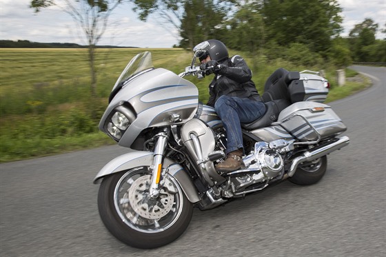 Harley-Davidson Road Glide Ultra CVO