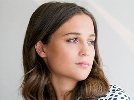 Alicia Vikander wallpaper