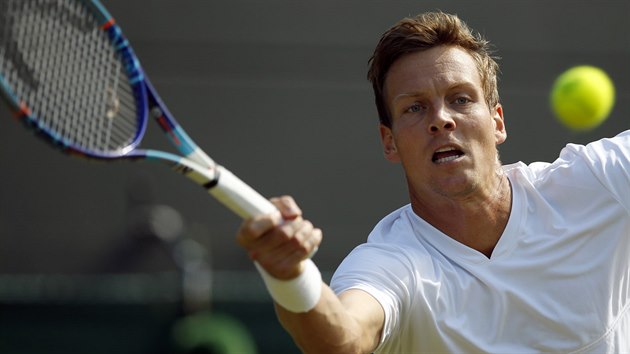 Tom Berdych ve tvrtfinle tenisovho Wimbledonu