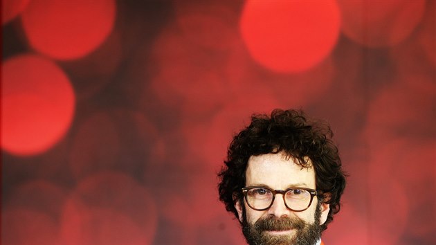 Oscarov scenrista Charlie Kaufman stoj za filmy Vn svit neposkvrnn mysli i V ki Johna Malkoviche (4. ervence 2016).