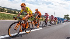 Jan Hirt v čele pelotonu v závodě Kolem Rakouska. Jan Hirt v čele pelotonu v závodě Kolem Rakouska.