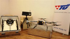 Dron, který získala středočeská policie od vojenského technického ústavu.... Dron, který získala středočeská policie od vojenského technického ústavu....