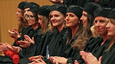 První lékai promovali na Ostravské univerzit v roce 2016.