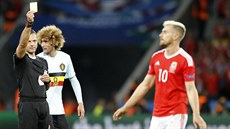 Slovinský sudí Damir Skomina ve čtvrtfinále mistrovství Evropy proti Belgii... Slovinský sudí Damir Skomina ve čtvrtfinále mistrovství Evropy proti Belgii...