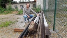 Při demolici bývalé jídelny v Jihlavě se našly koleje, po nichž před sty lety... Při demolici bývalé jídelny v Jihlavě se našly koleje, po nichž před sty lety...