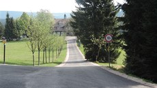 Po osmi měsících se mohou řidiči a turisté vrátit na cestu z Bedřichova na... Po osmi měsících se mohou řidiči a turisté vrátit na cestu z Bedřichova na...