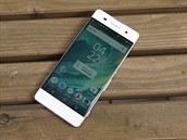 Tradiční značka Sony se již řadu let drží jednotného designu svých modelů,... Tradiční značka Sony se již řadu let drží jednotného designu svých modelů,...