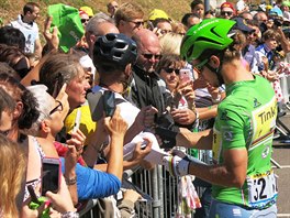 I TAKOV JE IVOT HVZDY. Slovensk cyklista Peter Sagan je fanouky vdy...