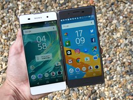 Sony Xperia XA tak má displej s HD rozliením, zatímco typ X má Full HD. I...