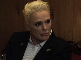 Brigitte Nielsenová ve filmu Mercenaries: Speciální komando (2014)