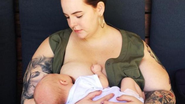 Tess Holliday se svm druhorozenm synem