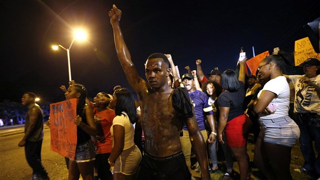 Protesty ve mst Baton Rouge (9. ervence 2016)