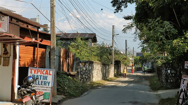 Mal jednopatrov domky mon peij, ale vym budovm hroz totln zkza.