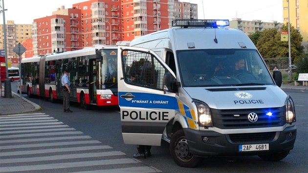 Pasar napadl idie praskho mstskho autobusu na sdliti Lhotka