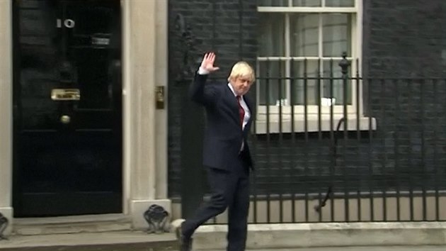 Boris Johnson odchz z Downing Street 10.
