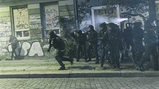 V Berlín se tvrd stetly radikáln levicové skupiny s policií. (9. ervence...