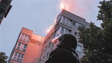 V Berlíně se tvrdě střetly radikálně levicové skupiny s policií. (9. července... V Berlíně se tvrdě střetly radikálně levicové skupiny s policií. (9. července...