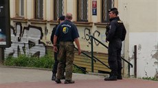 V praské Michli se mu pokusil zabít svou partnerku, policie po nm pátrá....