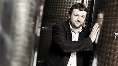 „K výrobě alkoholu se musíte propít,“ vysvětluje Martin Žufánek. Dodává však,... „K výrobě alkoholu se musíte propít,“ vysvětluje Martin Žufánek. Dodává však,...