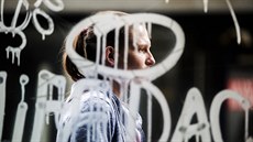 Marie žila na ulici přes 20 let. V současnosti pracuje pro jednu z neziskovek,... Marie žila na ulici přes 20 let. V současnosti pracuje pro jednu z neziskovek,...