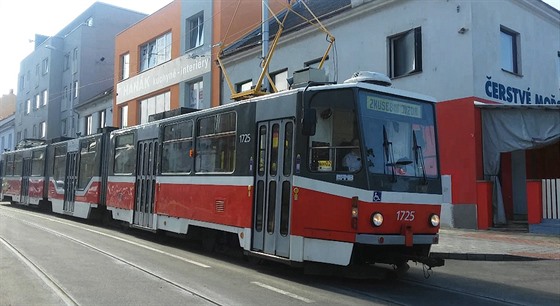 Zkuební jízdy tramvají po nov zrekonstruované ulici Minská