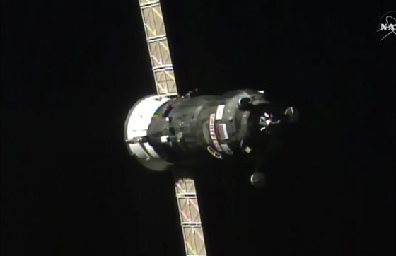 Pibliování lodi Progress MS-03 ke stanici ISS.