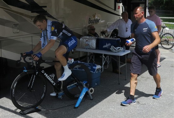 eský cyklista Petr Vako se vyjídí po horské asovce na Tour de France.