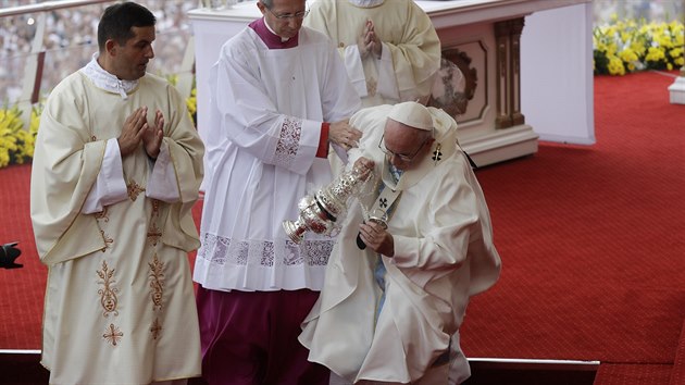 Pape Frantiek pi mi v Polsku upadl (28.7.2016)