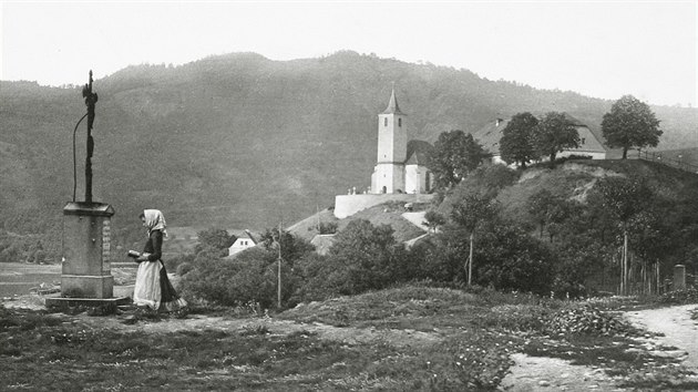 Pohled na Valtov nedaleko st nad Labem. Kolem roku 1905. Autorem snmku je lechtic Karel Chotek.
