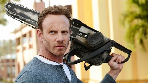 Ian Ziering v srii ralokondo